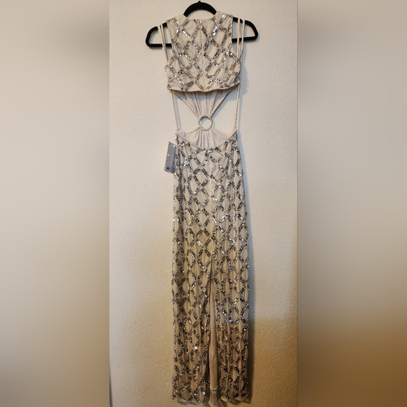 MAC DUGGAL EMBELLISHED HIGH NECK CUT OUT GOWN - Picture 9 of 17